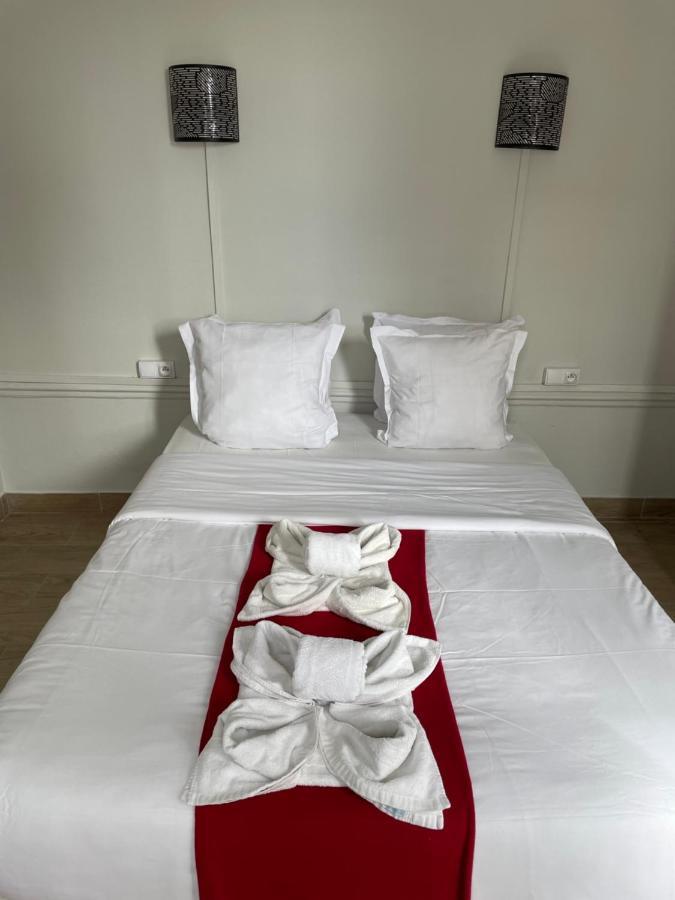 Hotel Central 생드니 외부 사진
